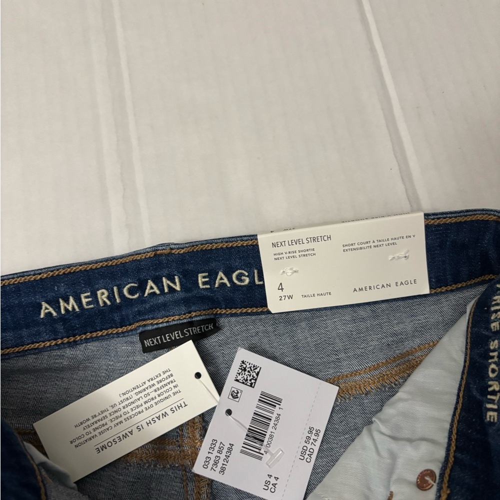 American Eagle Next Level High V Rise Shortie Denim Short Size 4 inseam 3” - Picture 7 of 9